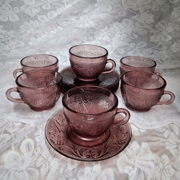 Vintage Tiara Indiana Glass Plum Amethyst Teacup & Saucer 6 Sets Sandwich 1970s - Picture 4 of 12